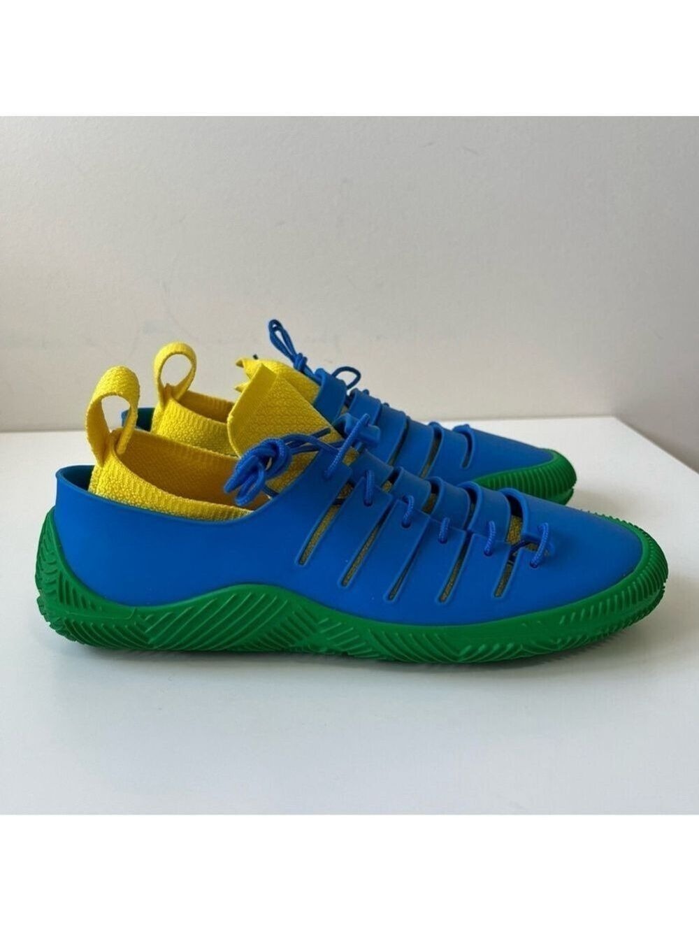 NWOT BOTTEGA VENETA 10mm Climber Rubber Sneakers Size 7 / 37 - Picture 5 of 13